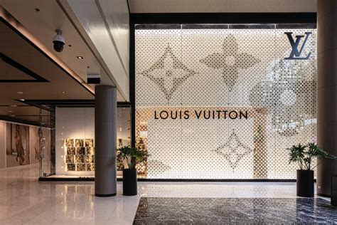 is louis vuitton cheaper in philippines|louis vuitton philippines online shop.